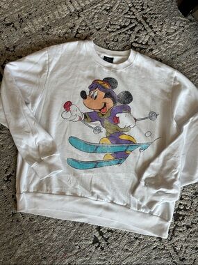 EUC Disney brand sweatshirt